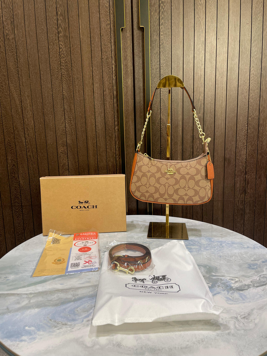 Coac_h Teri Shoulder Bag – Signature Canvas