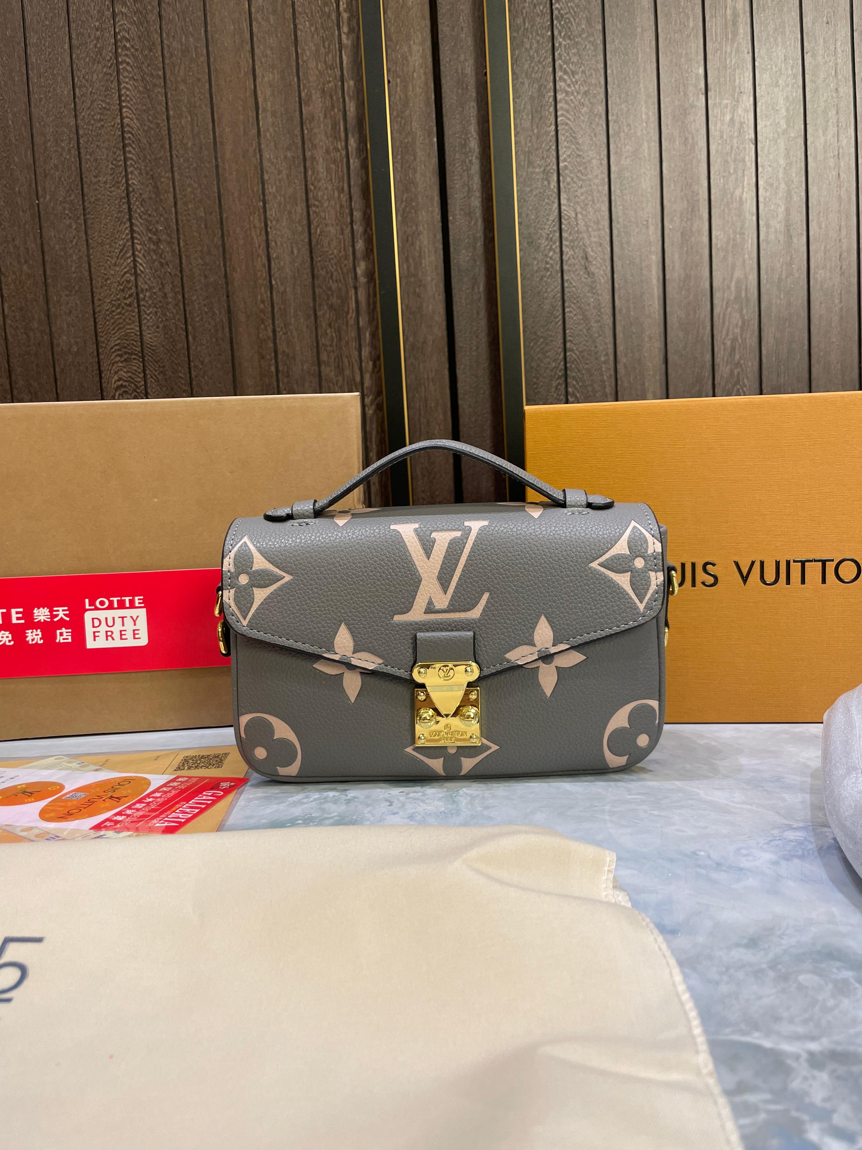Loui_s Vuitton Metis Pochette East West | Timeless Luxury