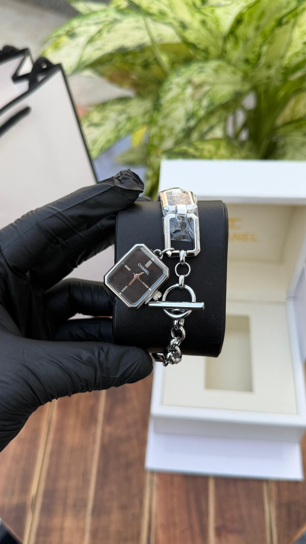 Chane_l Ladies Watch