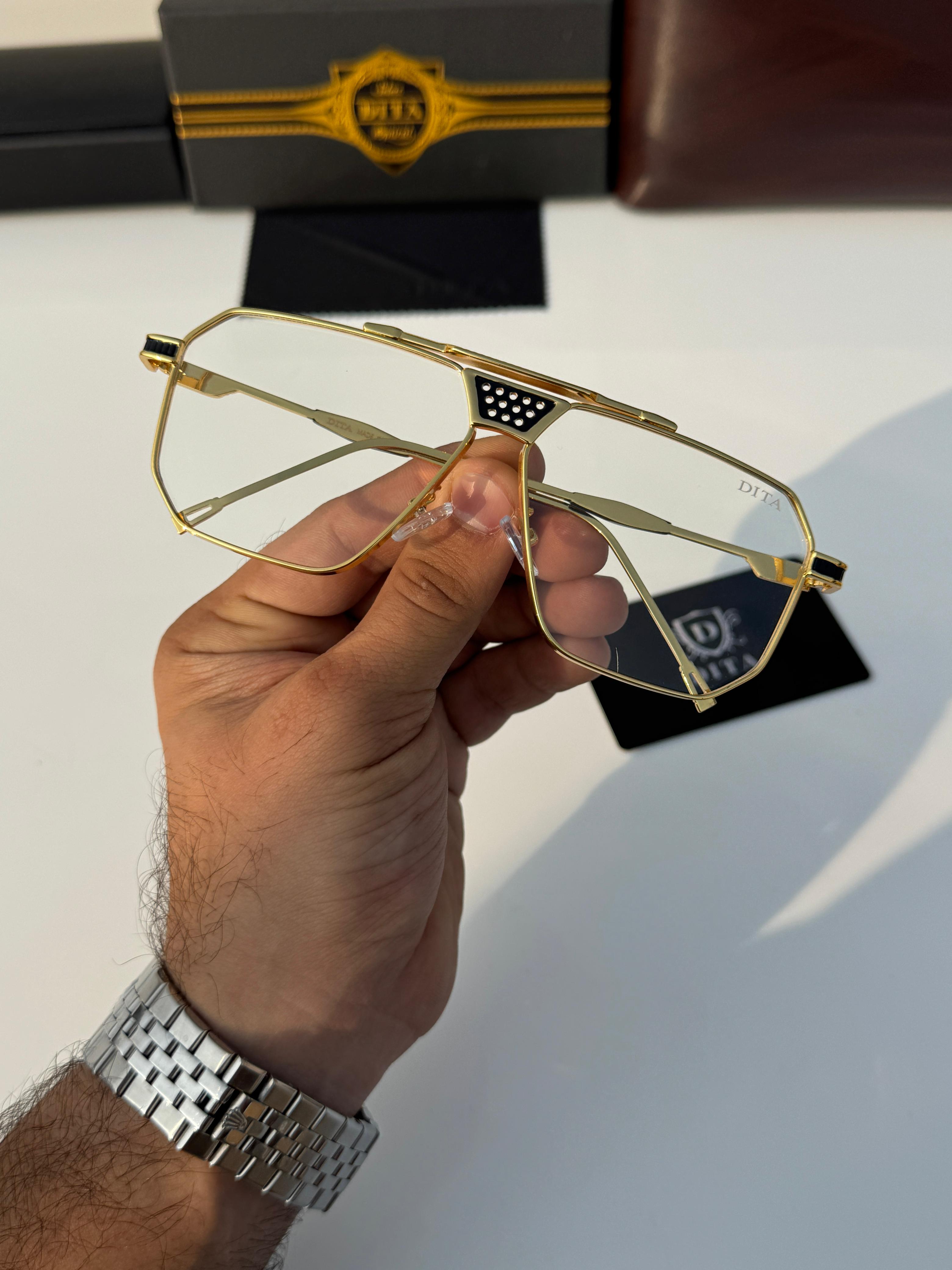 DITA 9090 – Gold (Plano)