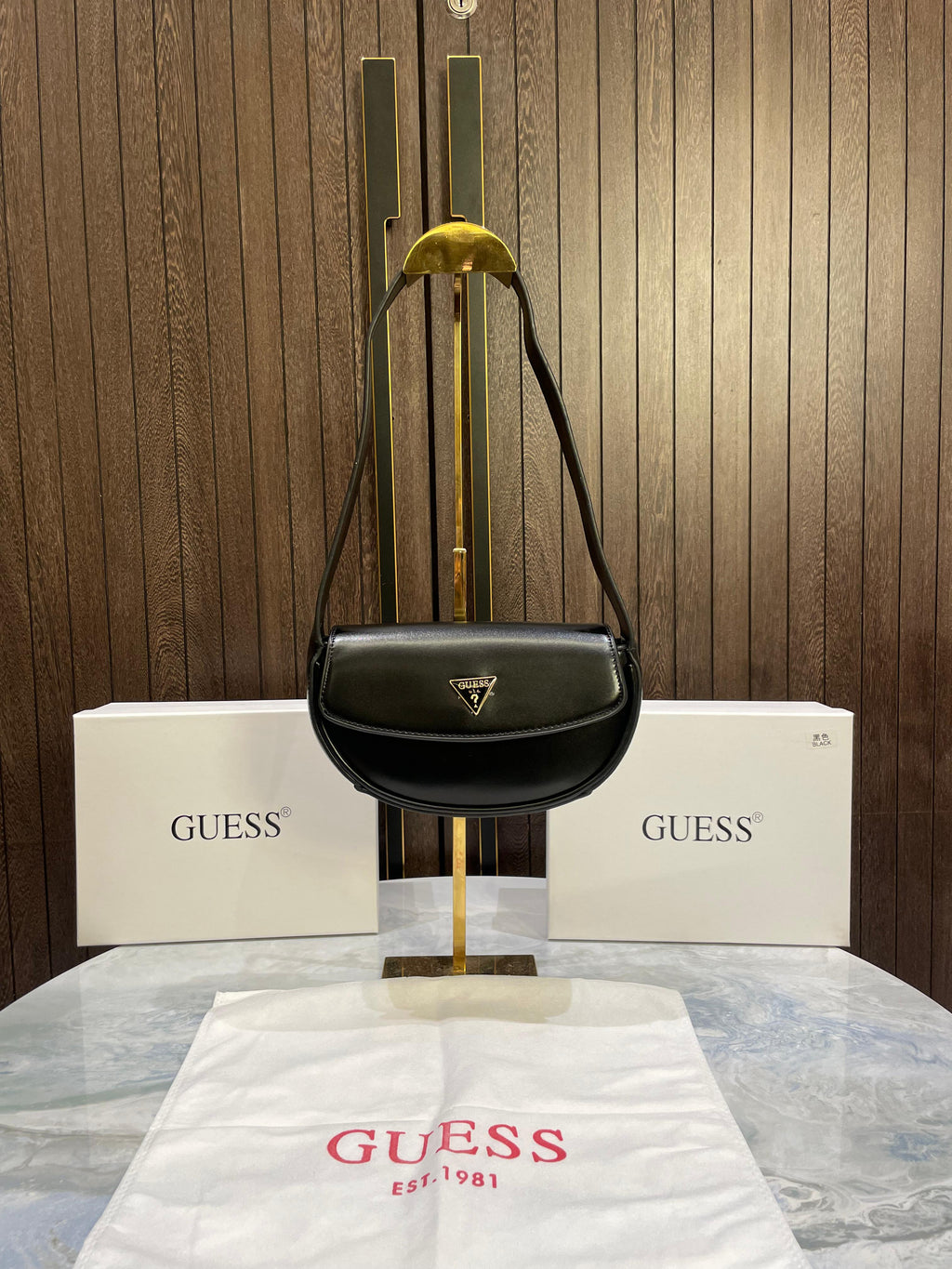 Guess PU bucket shoulder bag with applique with box