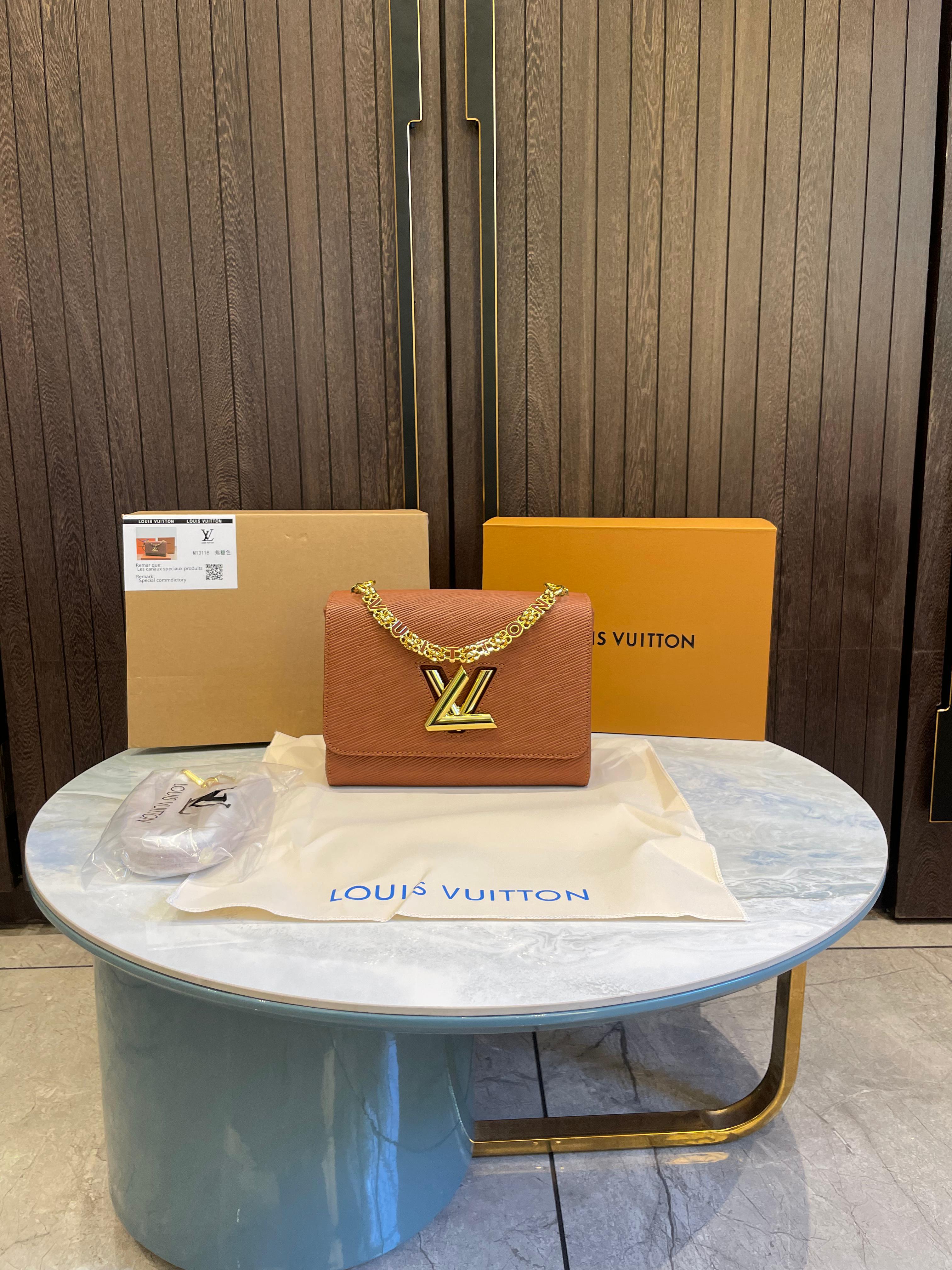 Louis _Vuitton Twist PM with double box